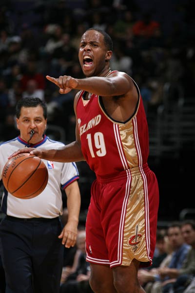 期待这场激 期待这场激